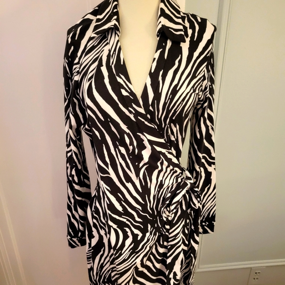 Diane von furstenberg wrap dress size 14 zebra